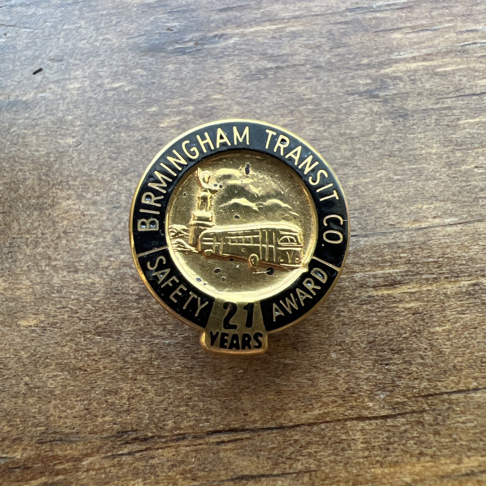 Birmingham Transit Co Safety Award Pin Gold Rare City Bus HTF 21 YEARS