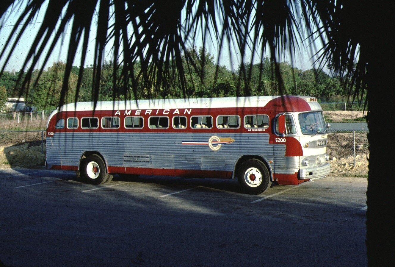 American GM PD 4103 Bus original Kodachrome Kodak slide