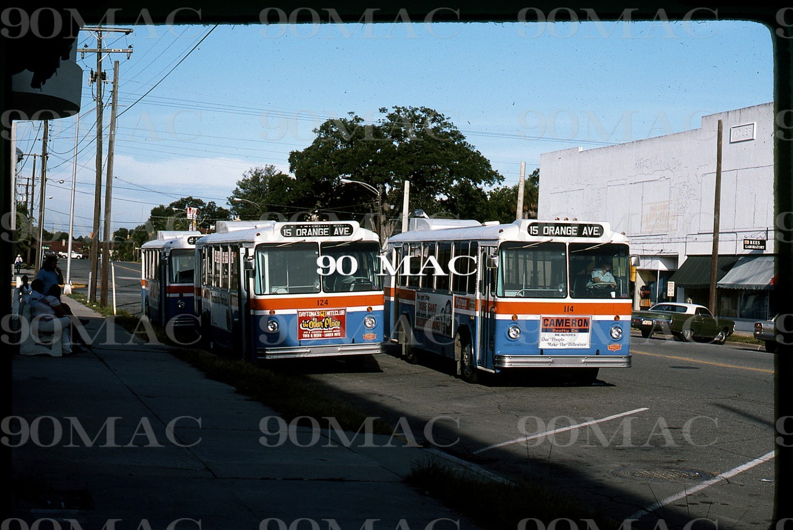 VOTRAN. TWIN COACH BUSES #124-114. Daytona Beach (FL). Original Slide 1976.