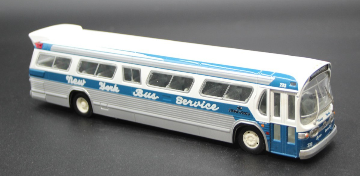 Corgi Classics New York Bus Service Fishbowl GM 5301 Diecast Model