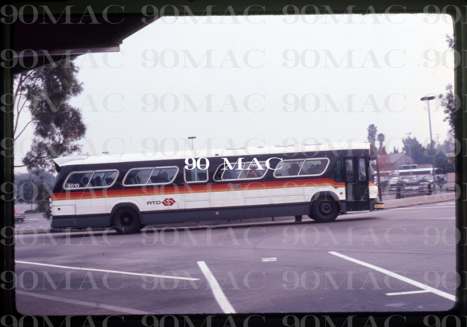 SCRTD. GM COACH BUS #3010. El Monte (CA). Original Slide 1981.