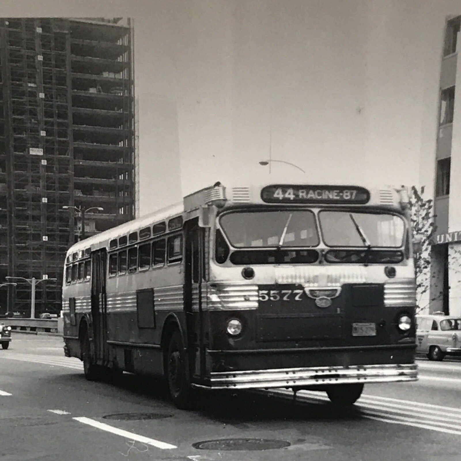 Chicago Transit Authority CTA Bus #5577 Route 44 Racine B&W Photo