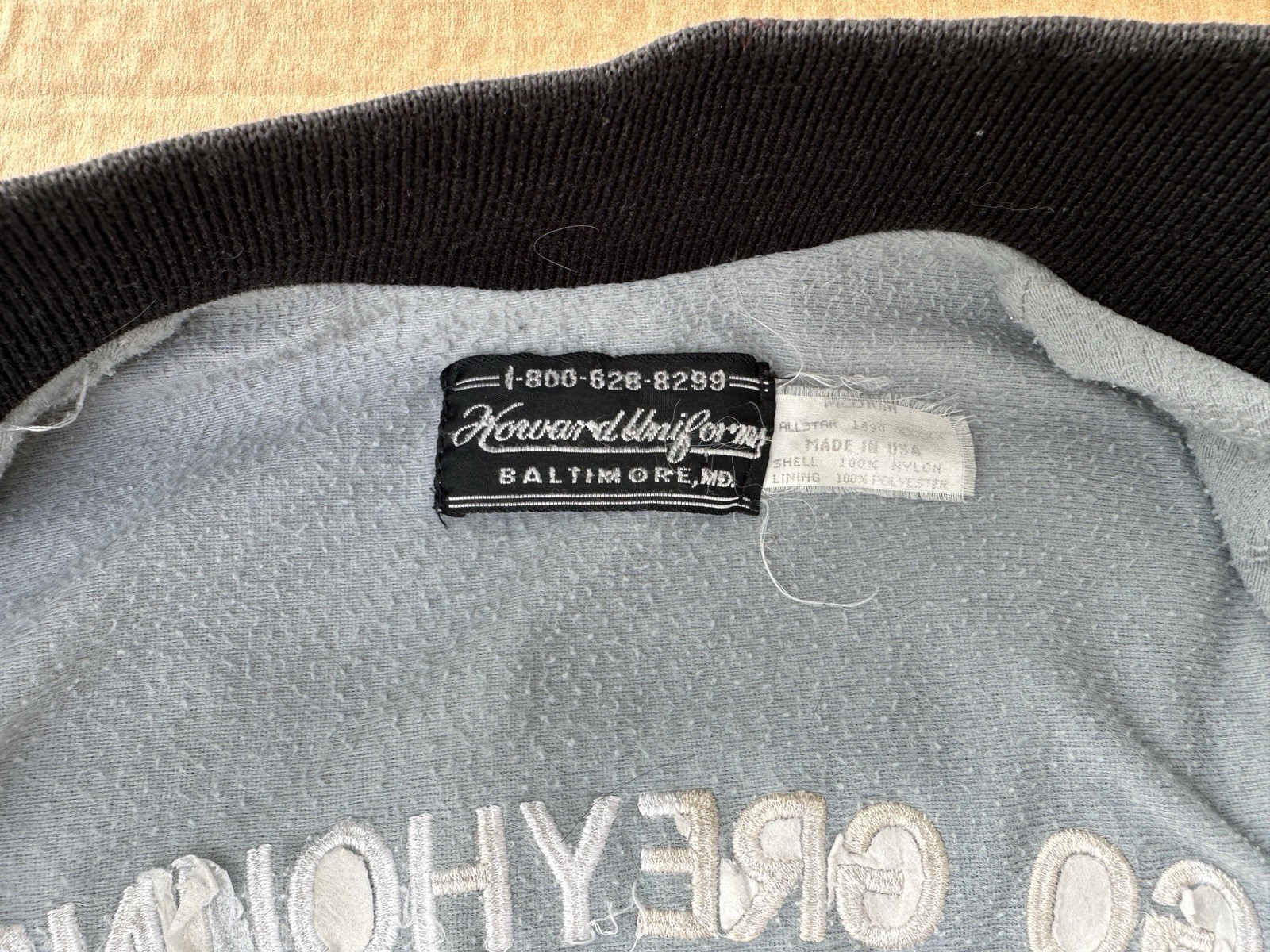 RARE Vintage Greyhound Satin Jacket Black Embroidered Coach Bus Graphic Size MED
