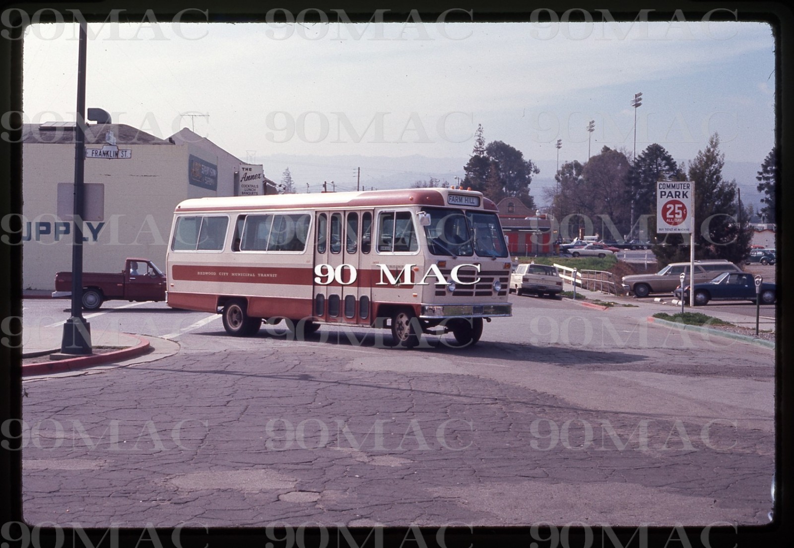 REDWOOD CITY MUNI TRANSIT. MiniBus #407. Redwood City (CA). Original Slide 1973.