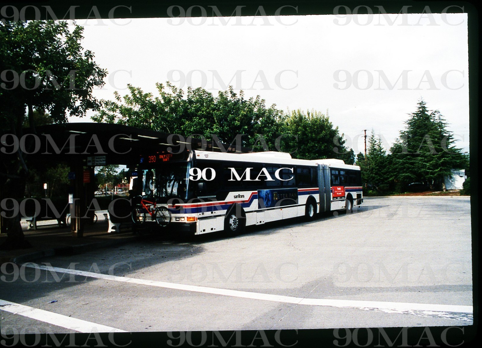 SAMTRANS. NABI BUS #137. San Mateo (CA). Original Slide 2005.