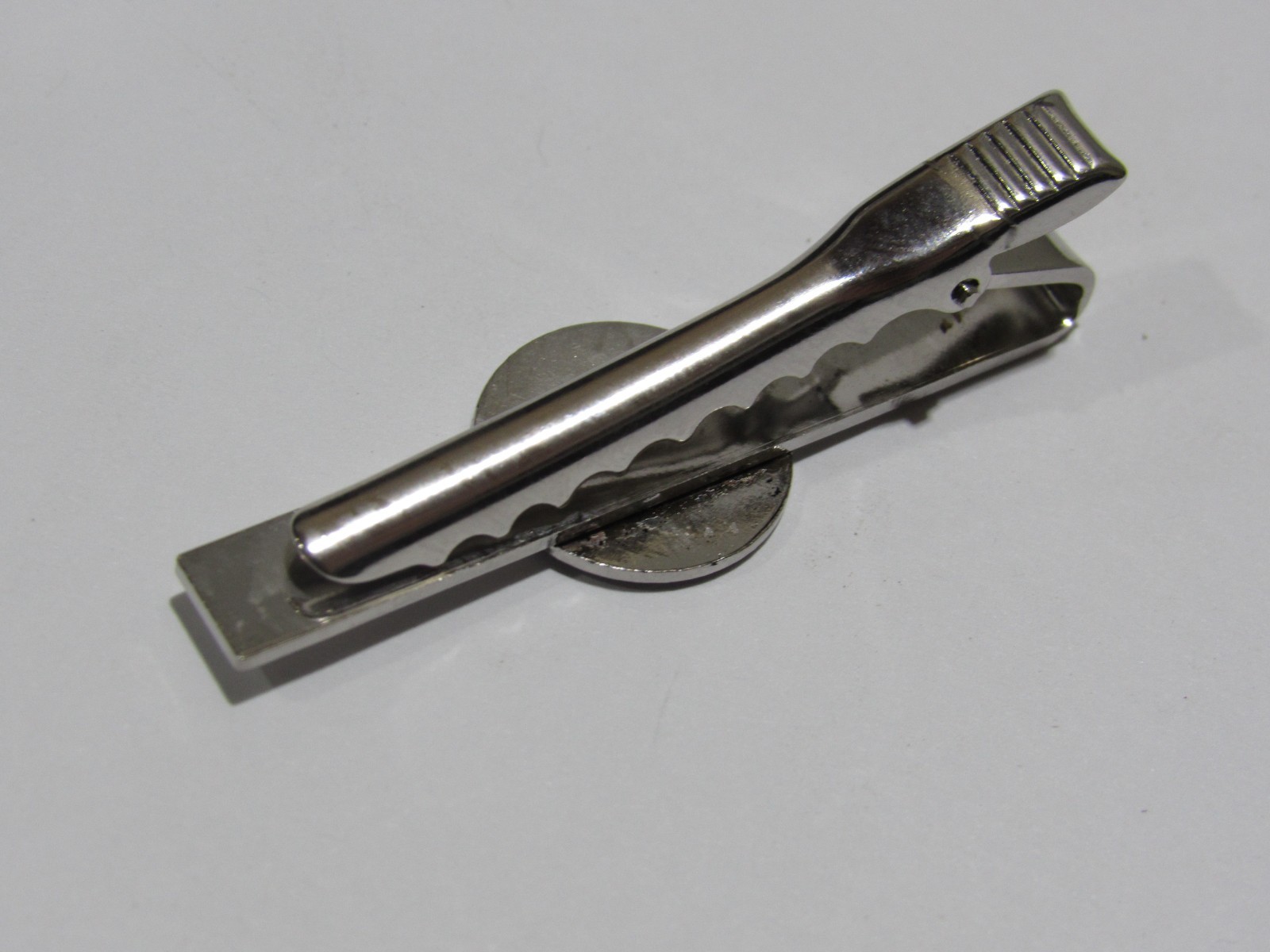 Vintage Southland Greyhound Bus Enamel Tie Bar Clip Metal Silver-Colored Liner