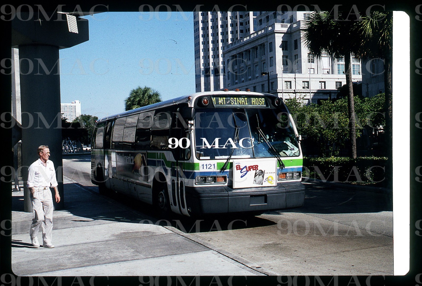 MIAMI-DADE TRANSIT. GM RTS BUS #1121. Miami (FL). Original Slide 1986.