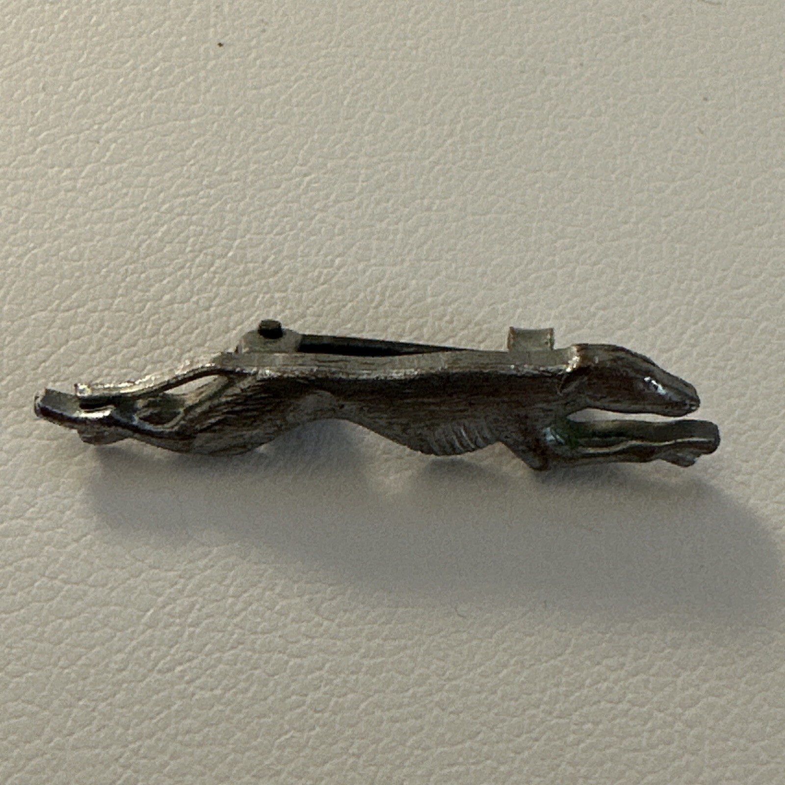 Vintage Greyhound Bus Lines Dog Advertising Pin Badge