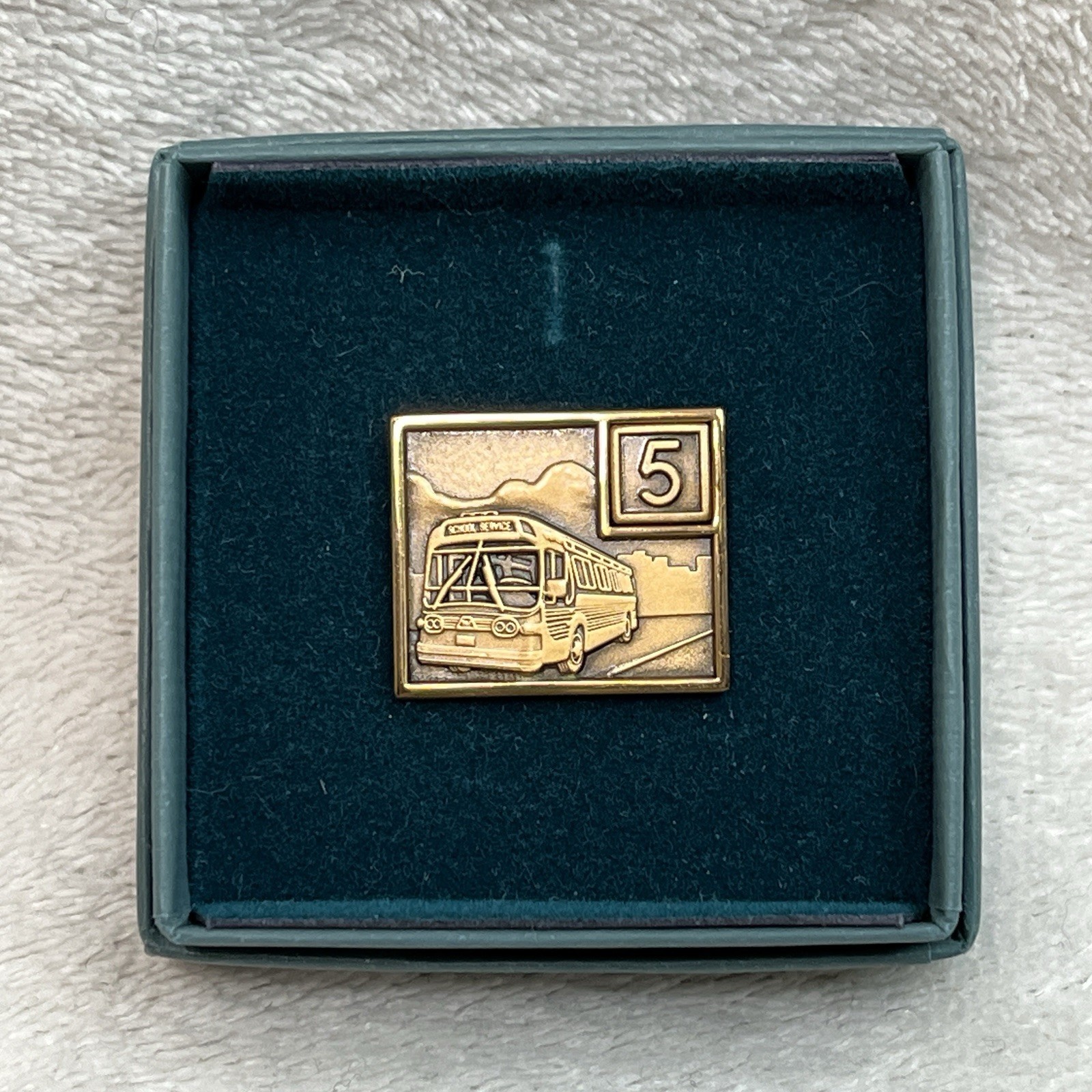 Vtg Sacramento RT Bus Transit 5 Yrs Employee Service Award Bronze Pin Pinback CA