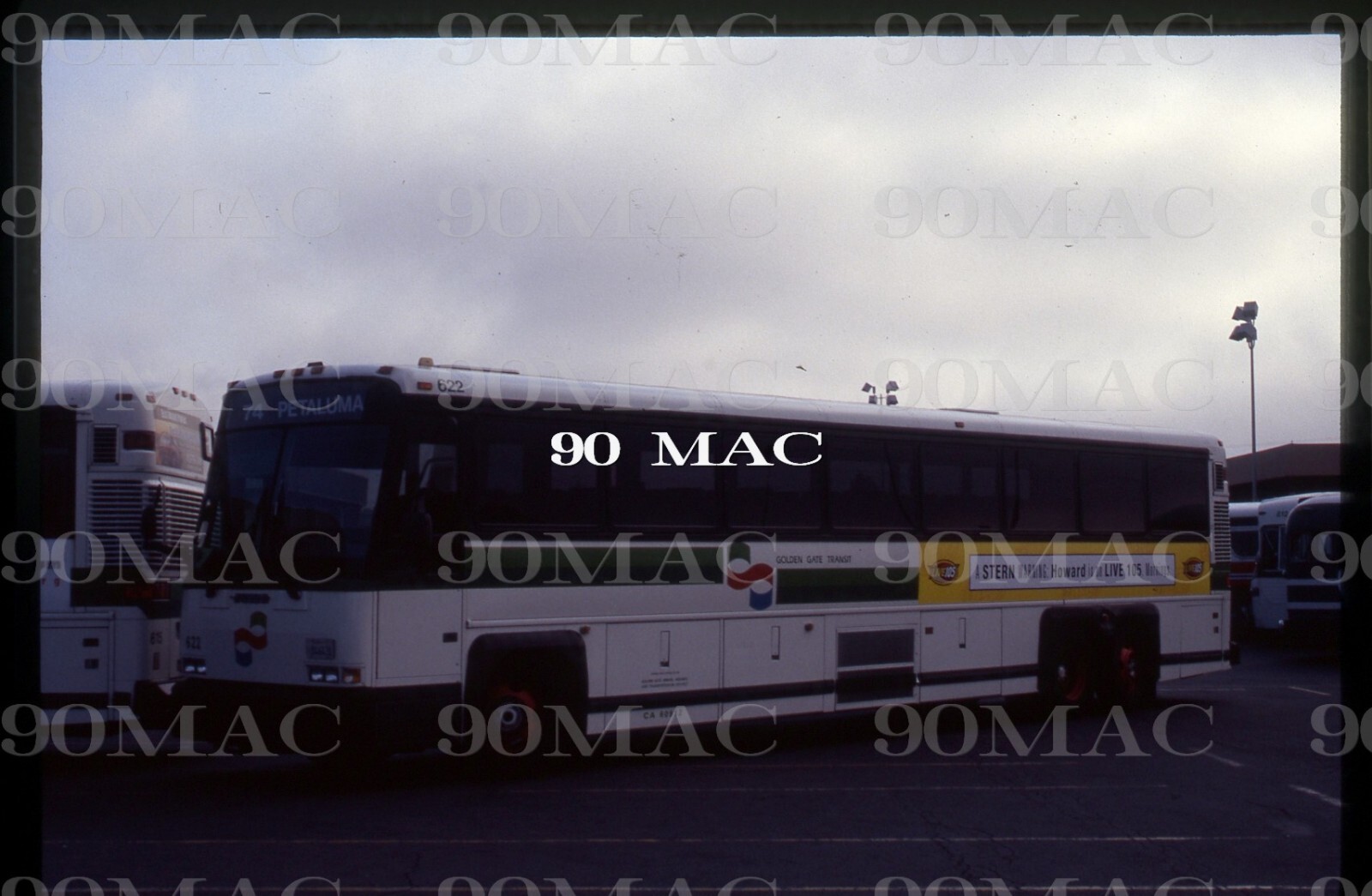 GOLDEN GATE TRANSIT-GGT. MCI BUS #622. San Rafael (CA). Original Slide 1997.