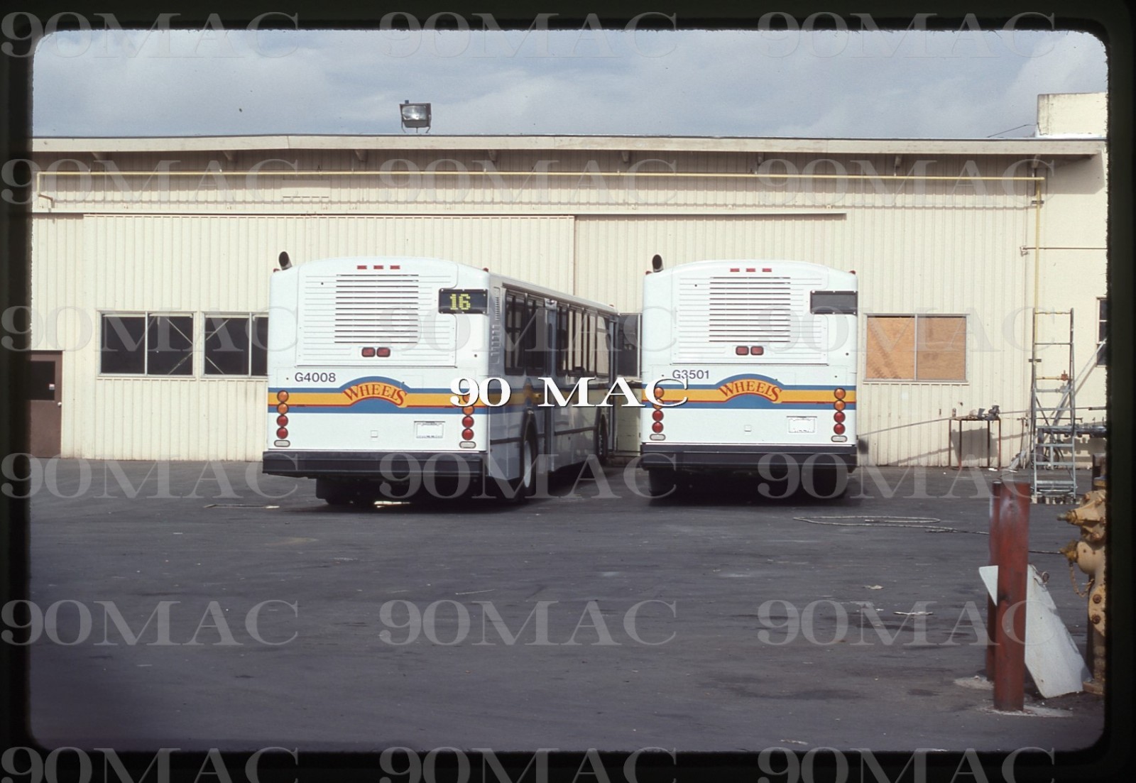WHEELS-LAVTA. GILLIG BUS #G4008. Hayward (CA). Original Slide 1990. FACTORY!