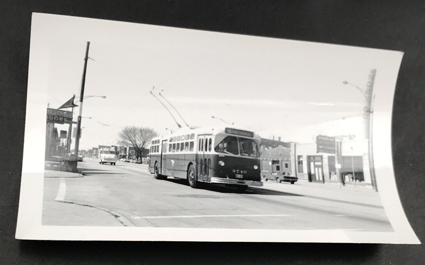 Vintage Chicago Transit Authority CTA Trackless Trolley Bus #970 Route 80 Photo