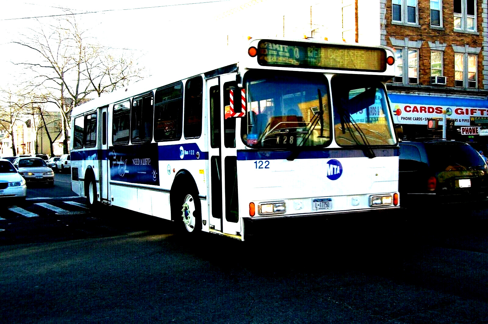 5×7 COLOR PHOTO MTA BUS 1993 ORION V #122 Q-10 LEFFERTS BLVD. MARCH 31, 2009
