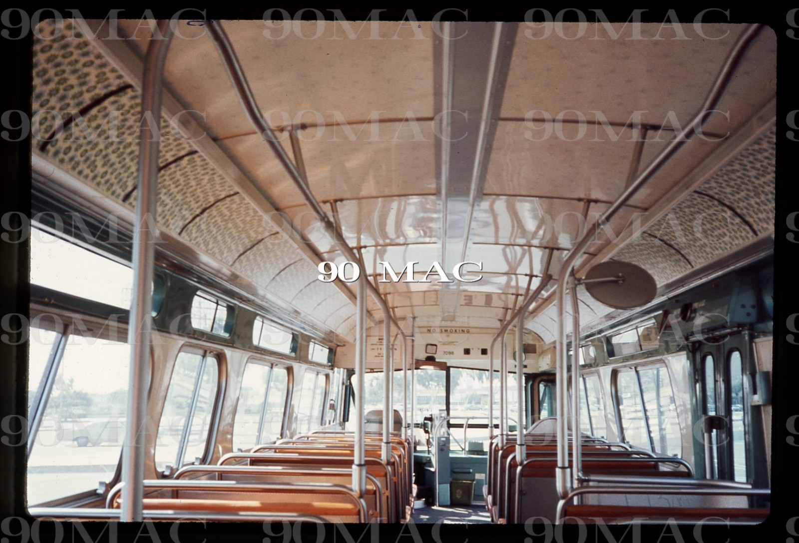 SCRTD-RTD. FLXIBLE #7098. Los Angeles (CA). Original Slide. 1972. Rare Lighting!