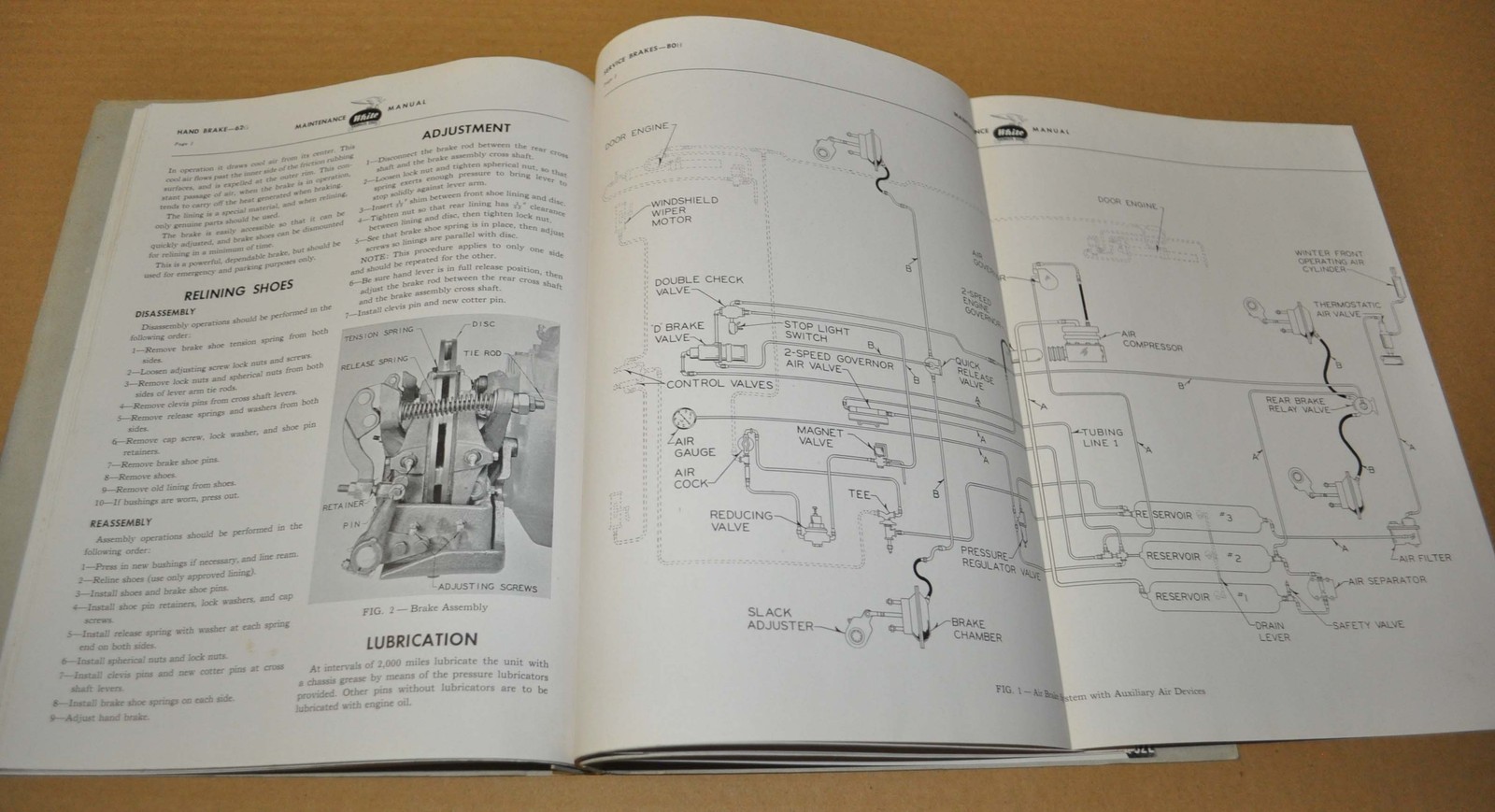 1945 White Bus Models 786 788 798 Maintenance Manual Brochure Book