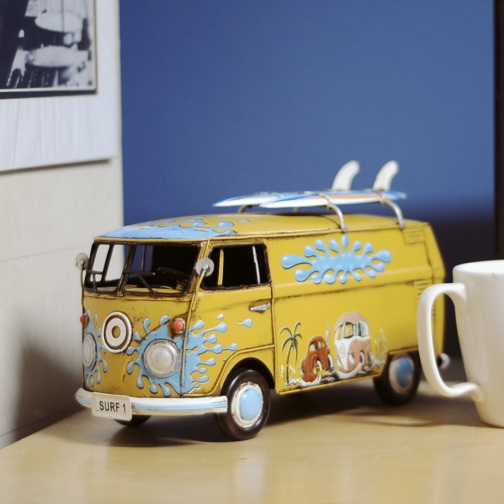 1967 Volkswagen Deluxe Bus Union Jack Design Handmade 12.5″ Model 1:18 Scale