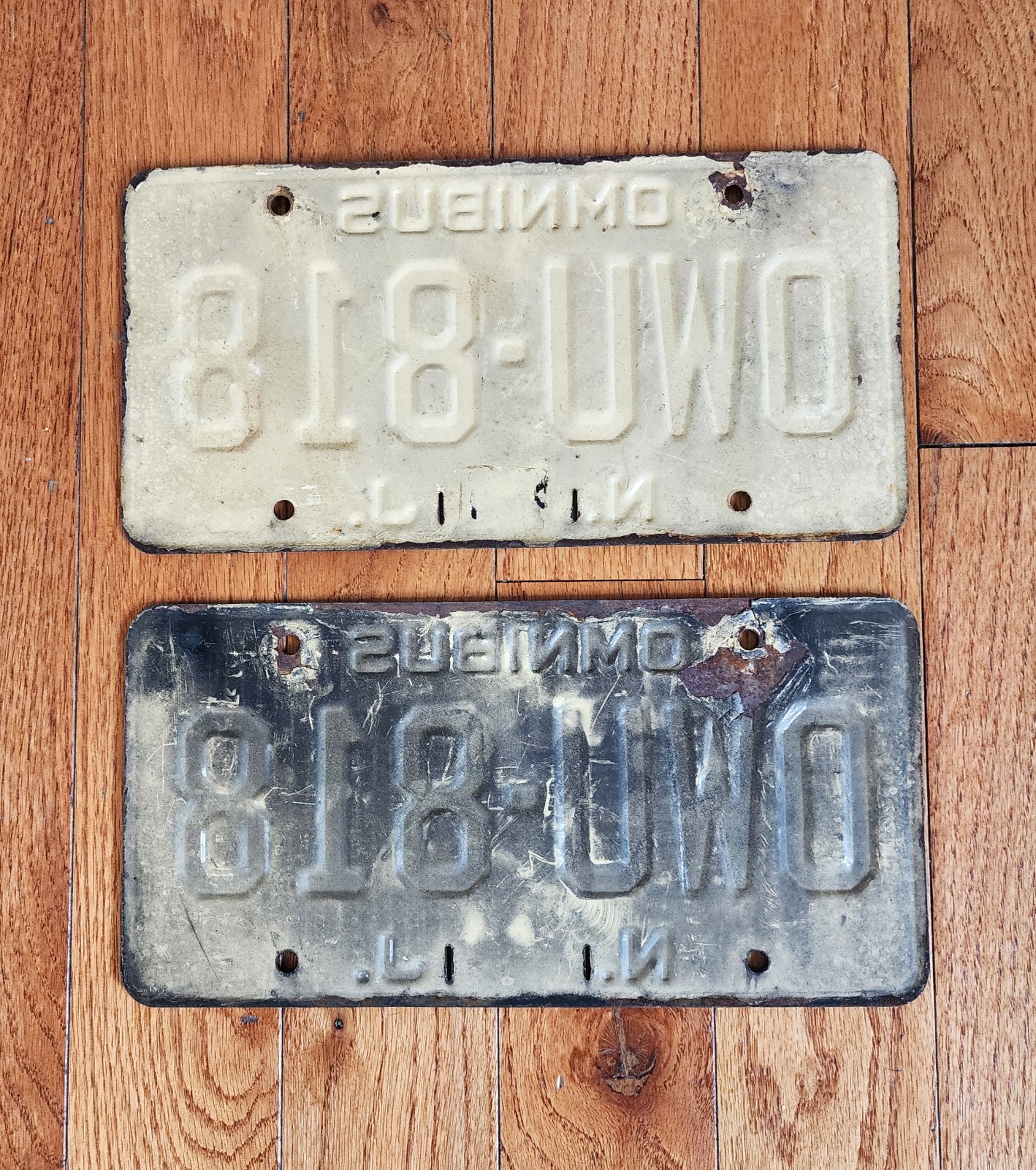VINTAGE NEW JERSEY OMNIBUS BUS LICENSE PLATE OWU-818 NJ – ONE PAIR