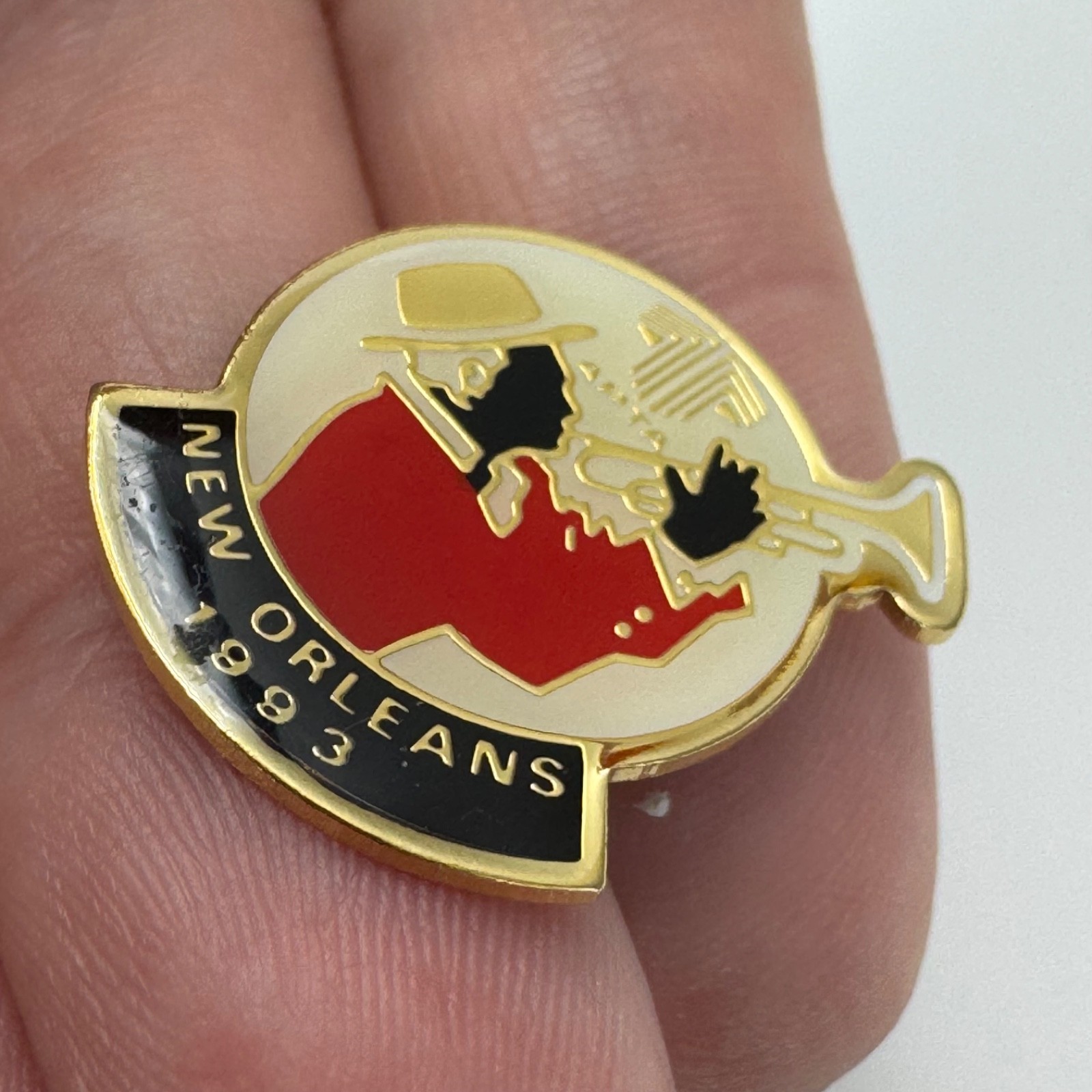APTA 1993 New Orleans Jazz Trumpet Lapel Pin American Public Transportation Assn
