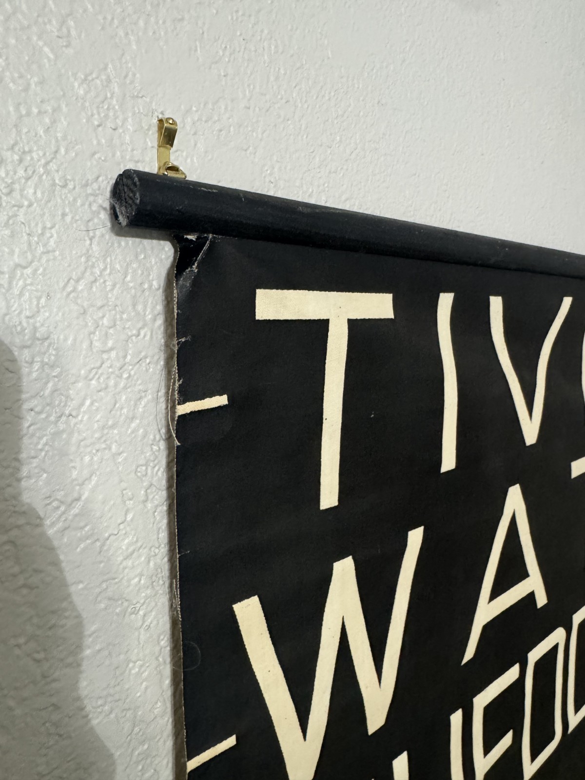 BRITISH BUS SCROLL FONT WALL ART