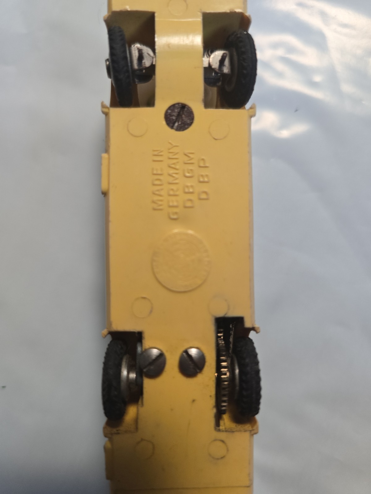 Yellow 4 Wheel 2 Axle DGPM Eheim Brawa HO Trolley Bus Trailer