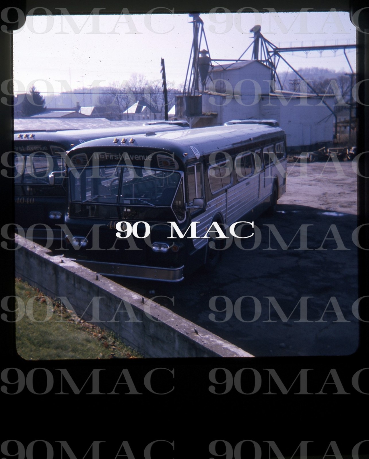 NYCMTA. FLXIBLE BUS #4042. New York (NY). Original Slide 1969. FACTORY!