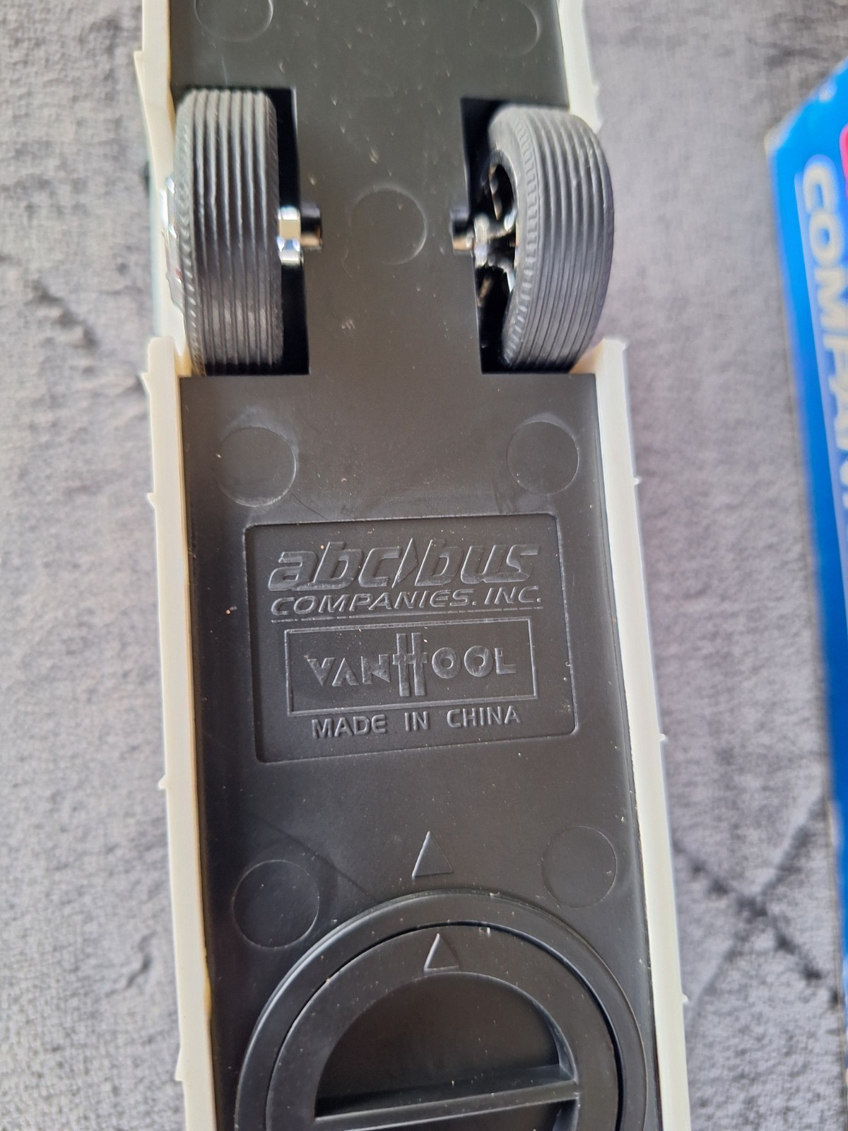 Vintage ABC / Bus Companies Inc. Vanhool Promo Bank New In Box 11″