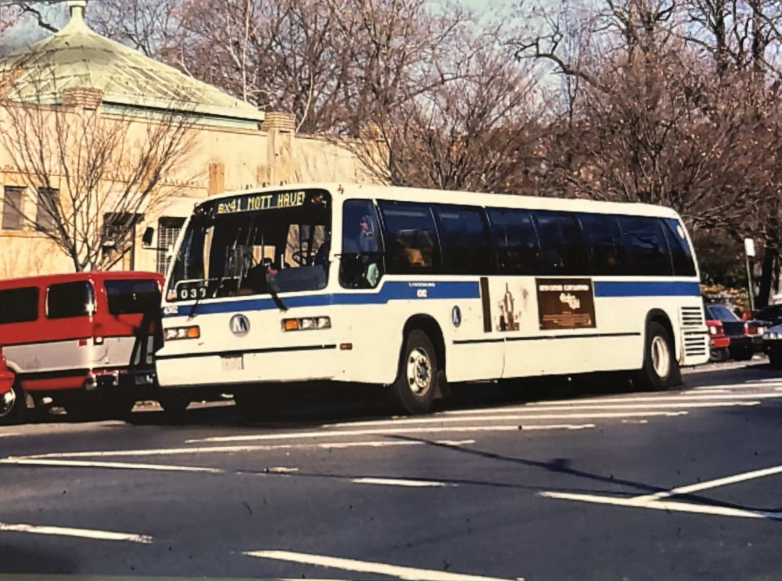 5×7 COLOR PHOTO NYC BUS 1986 GM-RTS #4362 Bx-41 WEBSTER-MOSHOLU PKY NOV 25, 1993