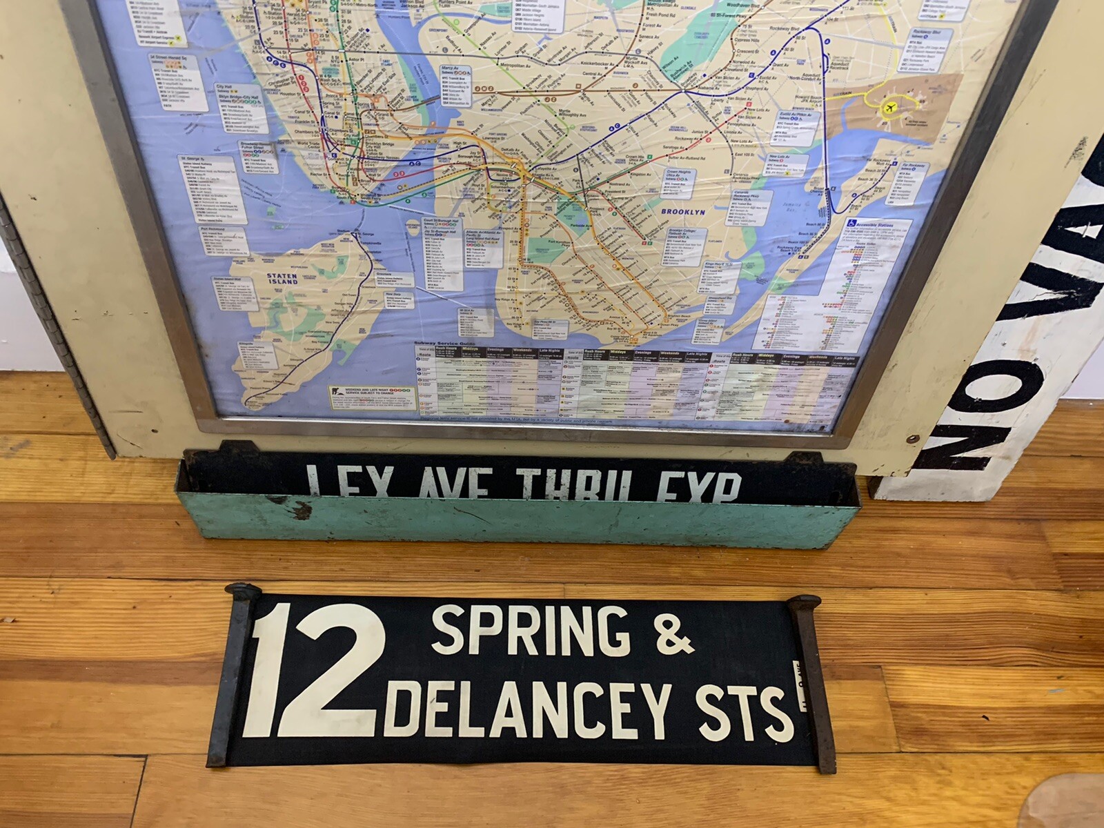 NY NYC BUS ROLL SIGN MANHATTAN SPRING STREET DELANCEY SOHO NOLITA BOWERY PRINCE