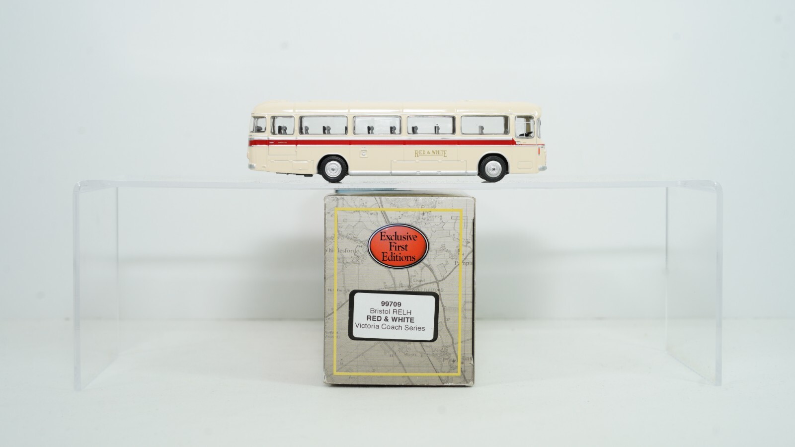 EFE Gilbow 1/76 Bristol RELH Red & White Victoria Coach Series Bus 99709 NEW B23