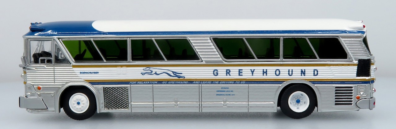MCI MC-5A Bus Greyhound United States 1/87/HO Scale Bus Iconic Replicas
