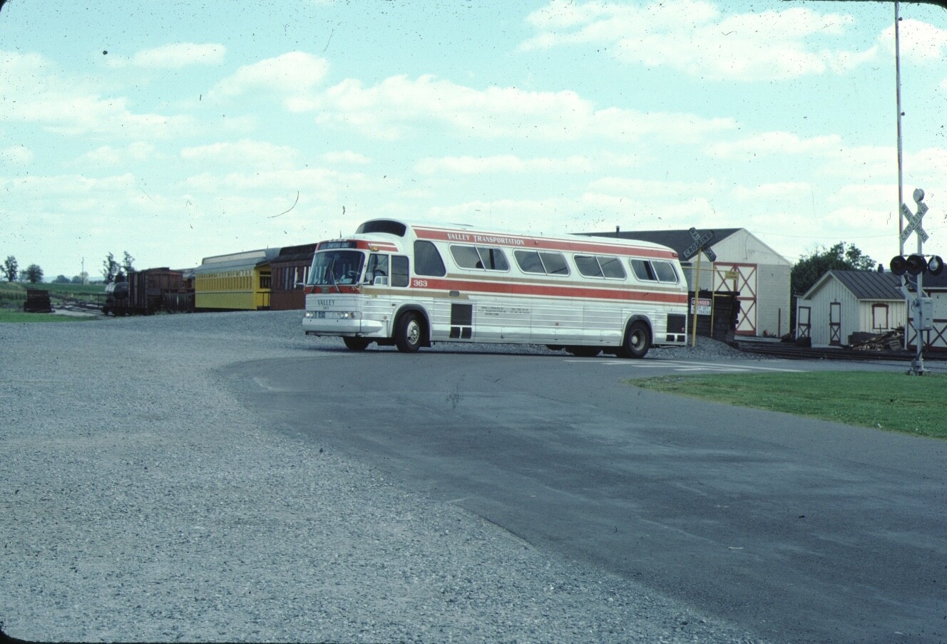 A lot of 8 GM Bus Kodachrome original Kodak Slides
