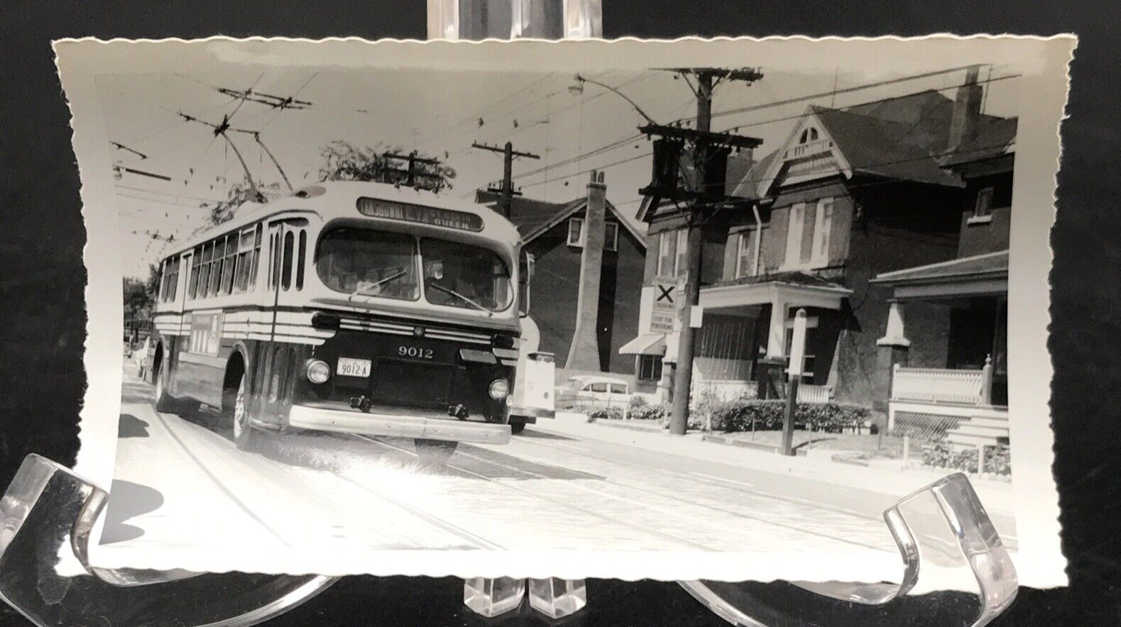Trackless Trolley Bus Toronto Transit Commission TTC #9012 Lansdowne Photo
