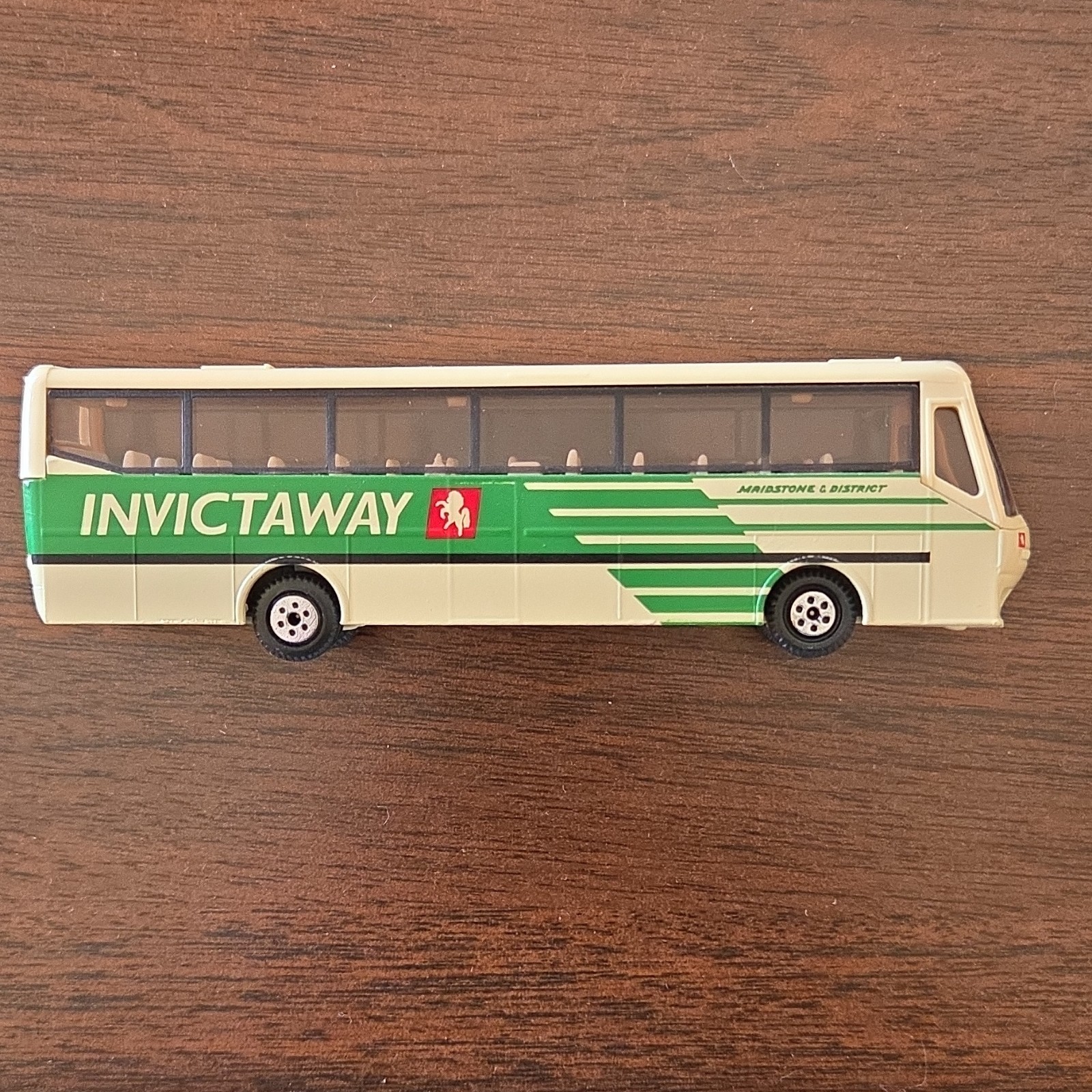 Efsi Holland Invictaway Maidstone & District Diecast Model Bus 1:87 Scale