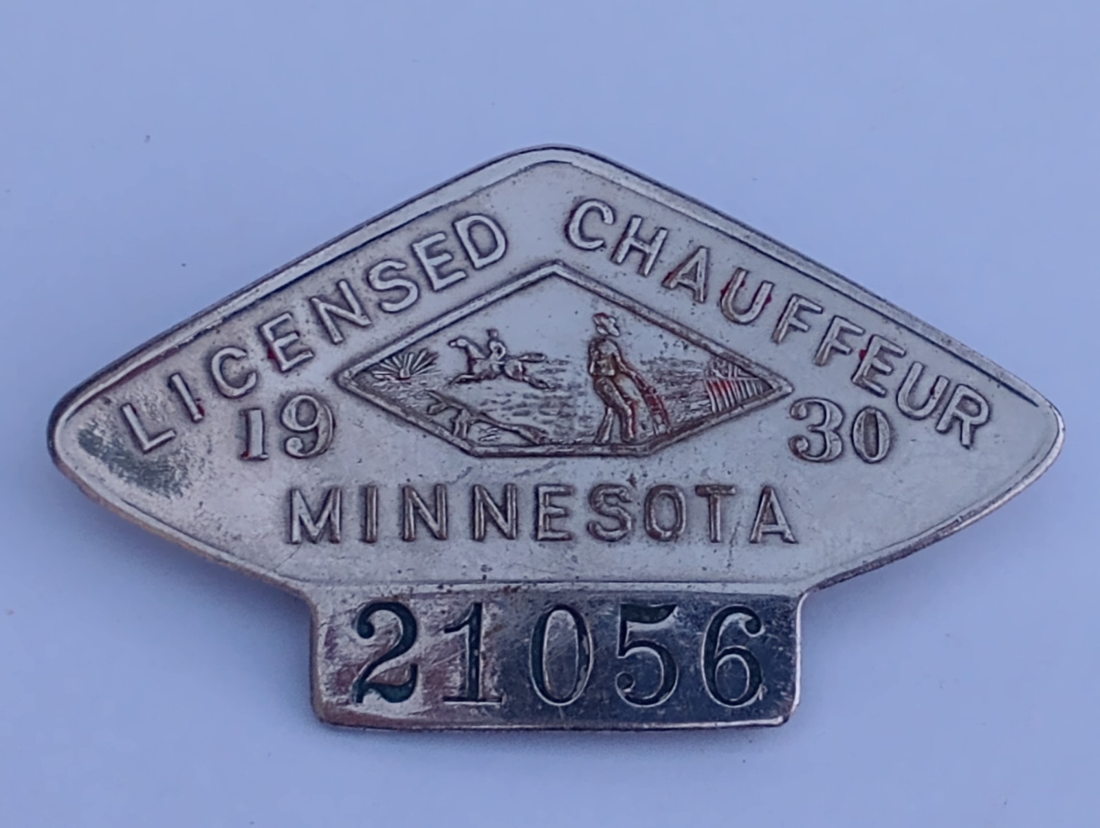 Vintage 1930 MINNESOTA LICENSED CHAUFFEUR BADGE – Metal Silver 21056