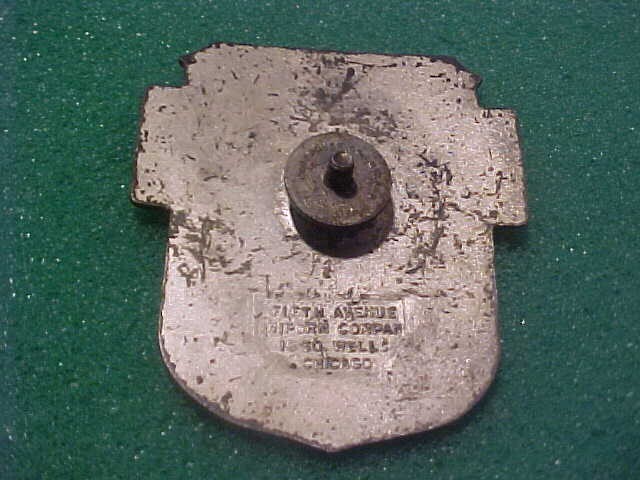 1933 OSHKOSH WISCONSIN CITY BUS LINES BADGE # 18