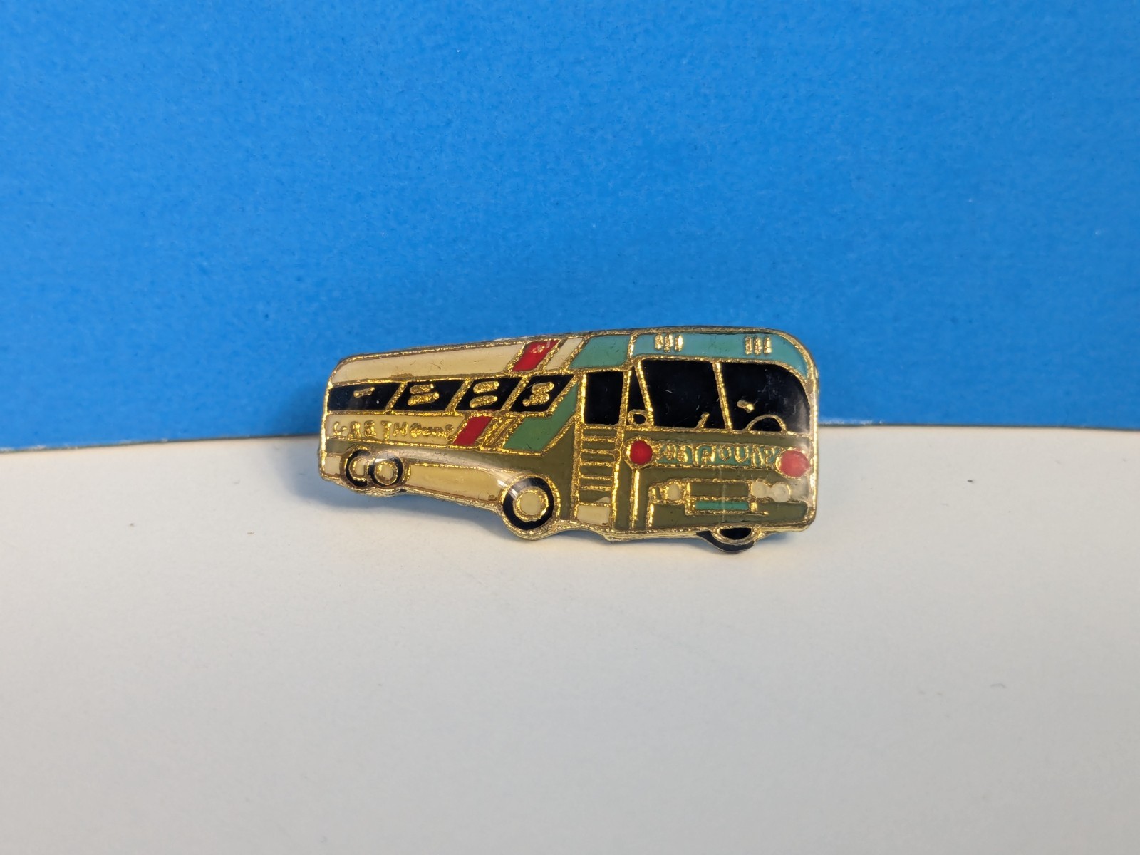 Vintage Bus Greyhound Transit Lapel Pin Hat Tack.
