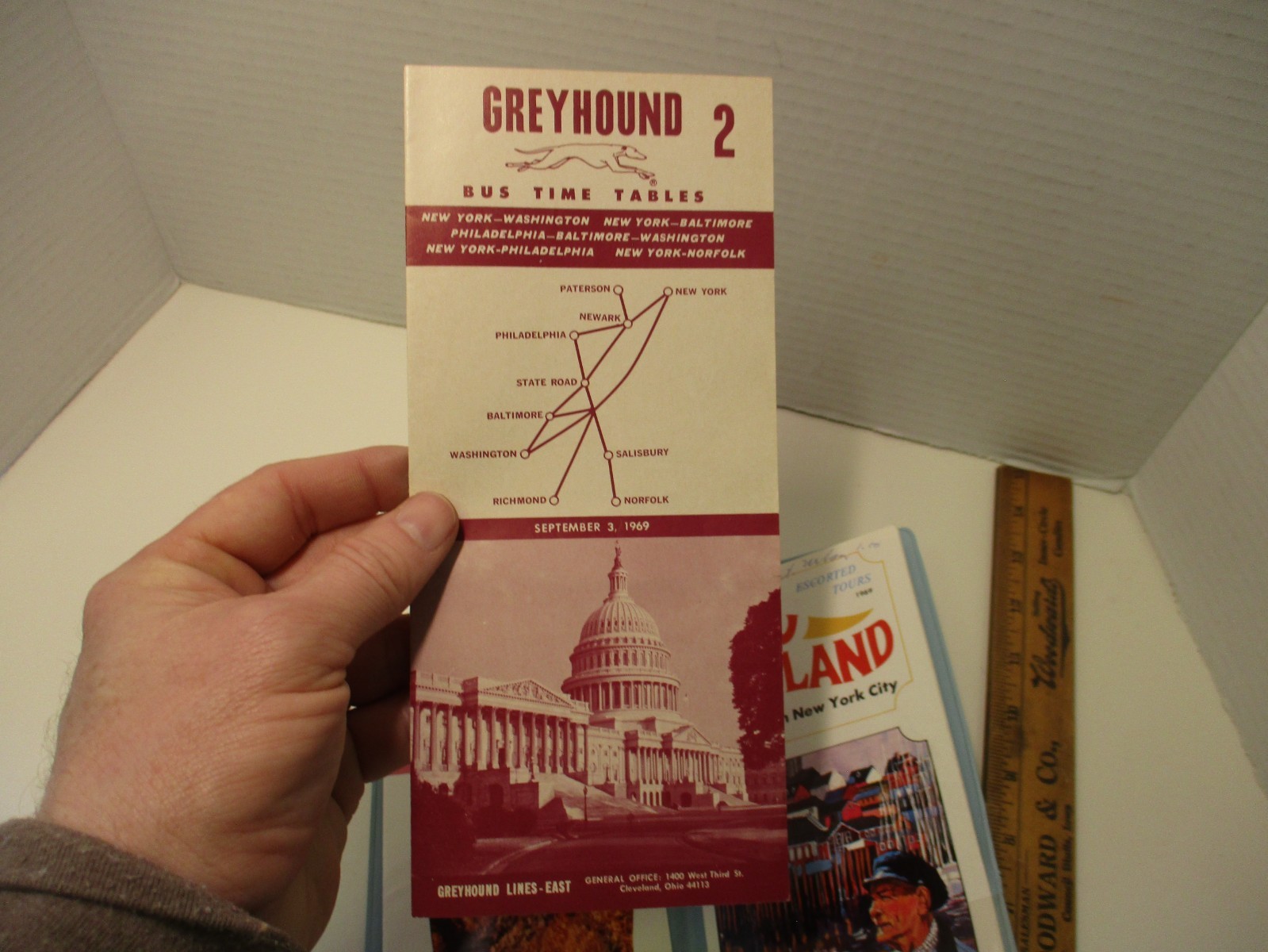 1969 Greyhound Bus Souvenir Vinyl Folder w/Brochures and Time Table