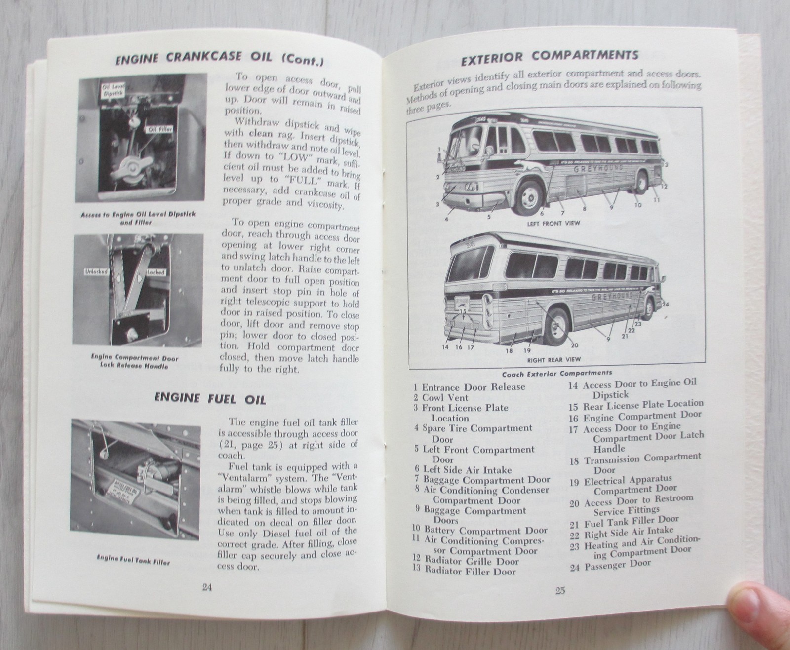 Vintage March 1962 General Motors GM Coaches Model PD-4106 Operating Manual Book