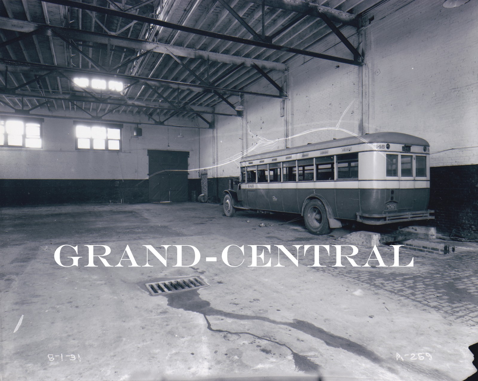 1931 PRT PITTSBURGH REGIONAL TRANSIT BUS PHOTO #646 SHOP GARAGE PITTSBURGH PA