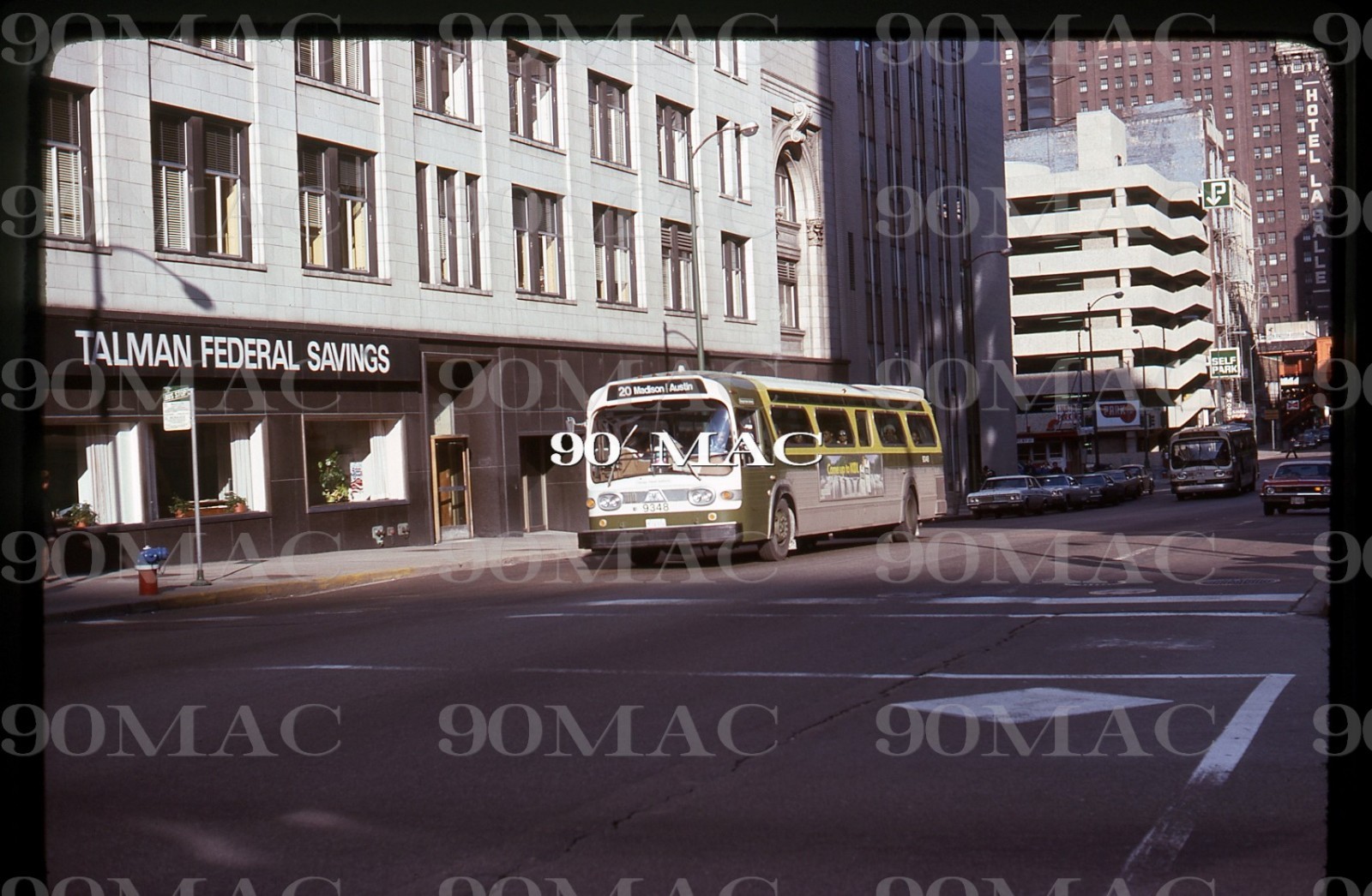 CTA. GM Coach Bus #9348. Chicago (IL). Original Slide 1976.