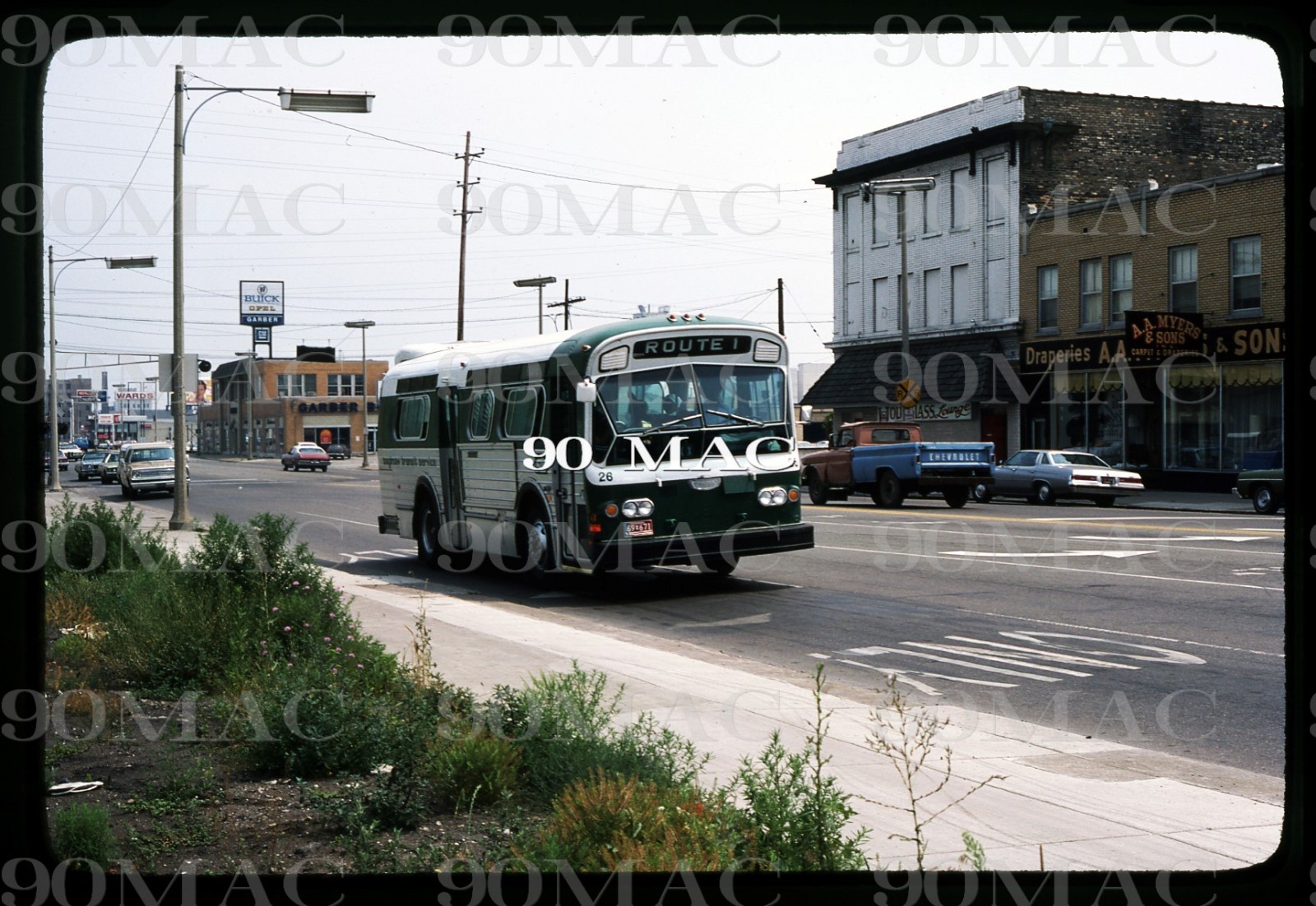 SAGINAW TRANSIT SERVICE. FLXIBLE BUS #26. Saginaw (MI). Original Slide 1979.