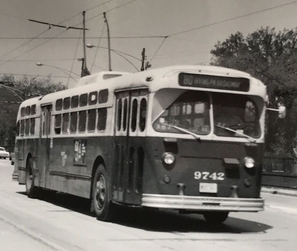 Trackless Trolley Bus Chicago Transit Authority CTA #9742 Route 80 Photo
