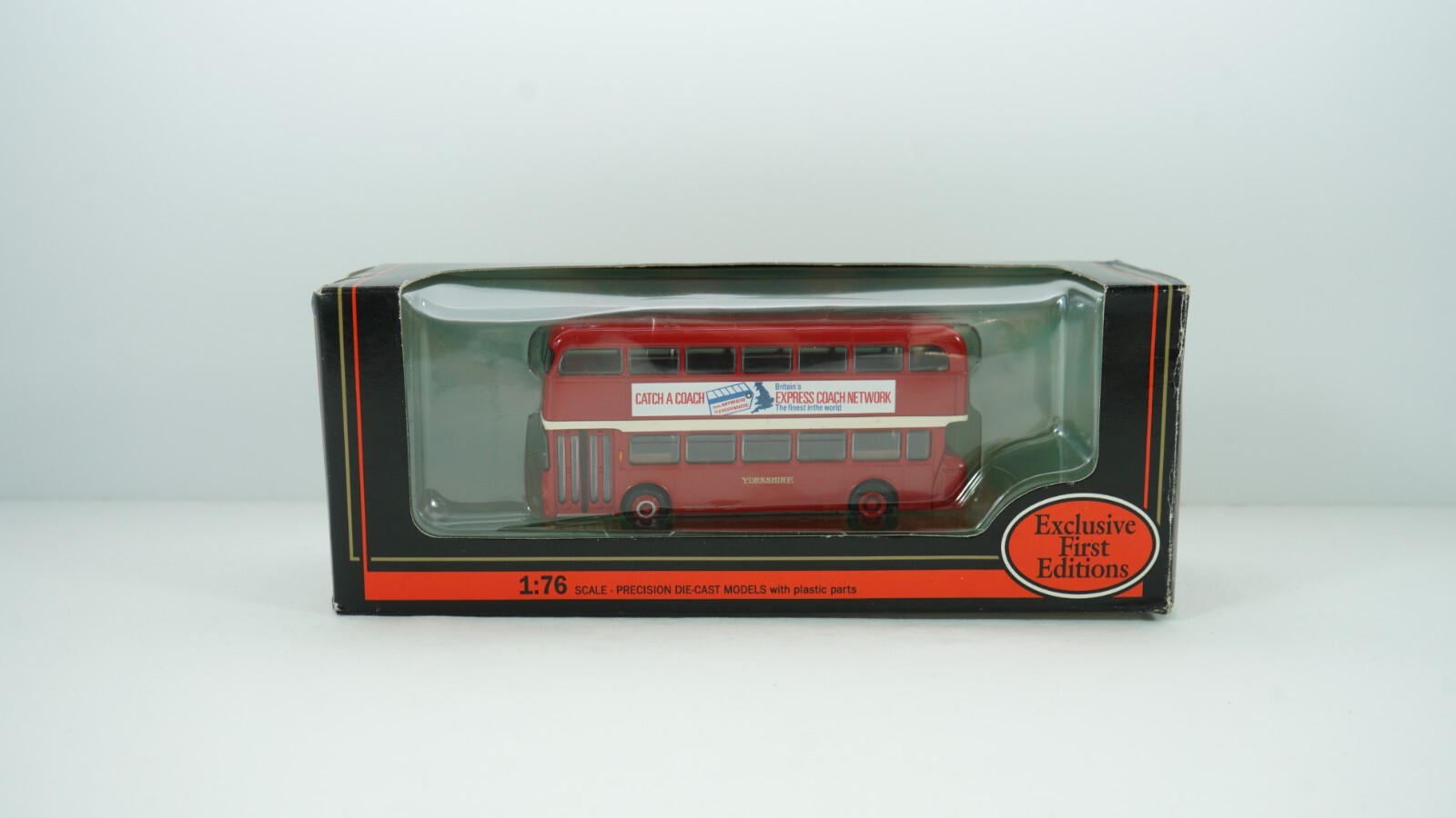 EFE Gilbow 1/76 Alexander Fleetline Yorkshire Woollen Bus Item 24202 NEW G4