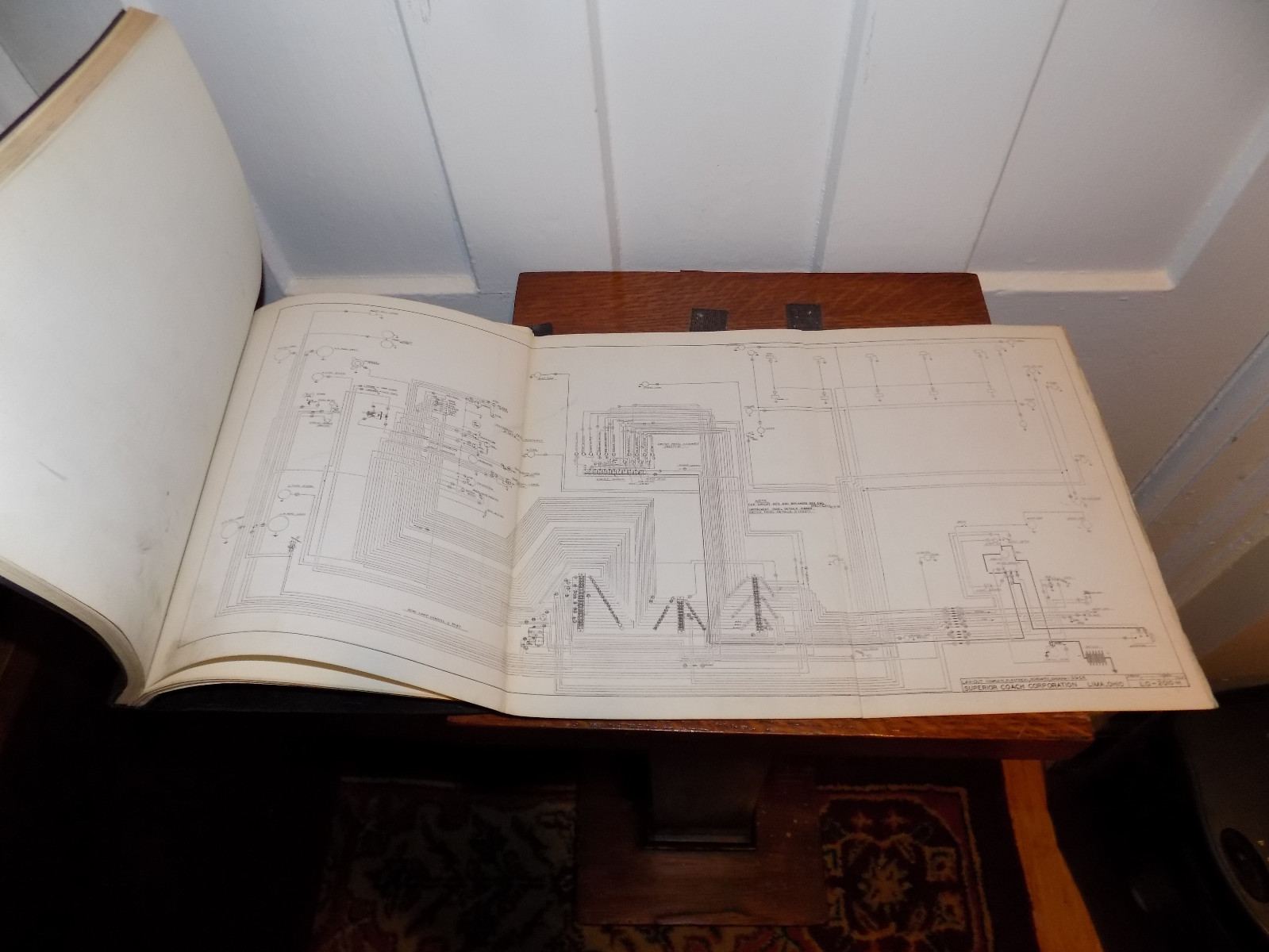 Operators and Service Manual for Superior Integral Coaches 1952