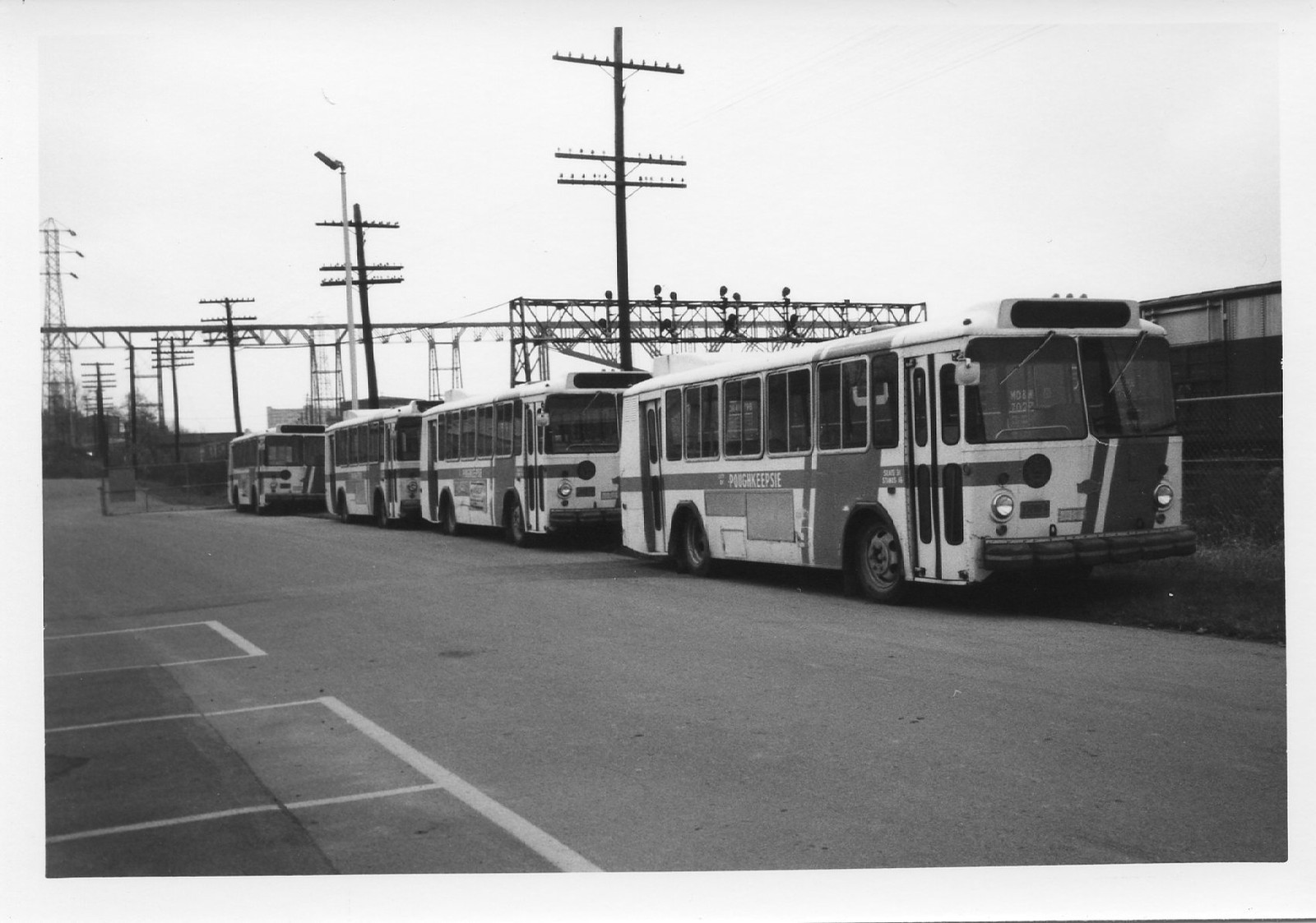 X974 RP 1960/70S? POUGHKEEPSIE NY CITY BUS LINE UP AT WATER POLLUTION CONTROL