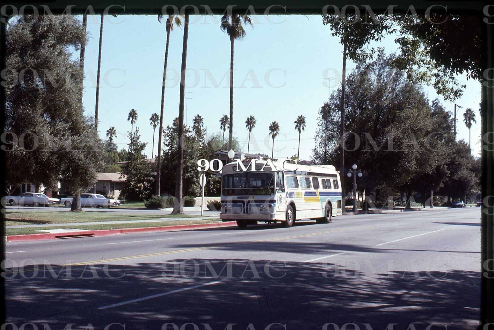 OMNITRANS. FLXIBLE BUS #1006. San Bernardino (CA). Original Slide 1975.
