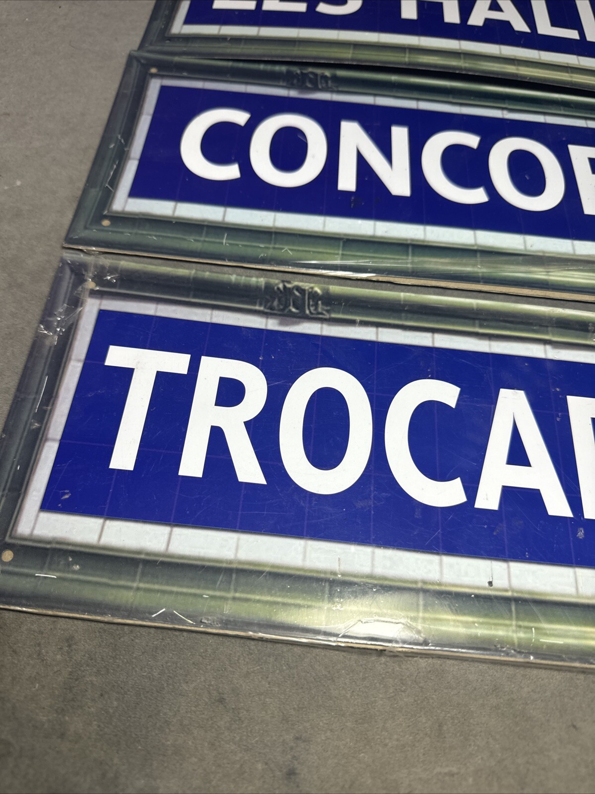 Lot Of 3 Vintage 2000’s Metro Bus France Signs