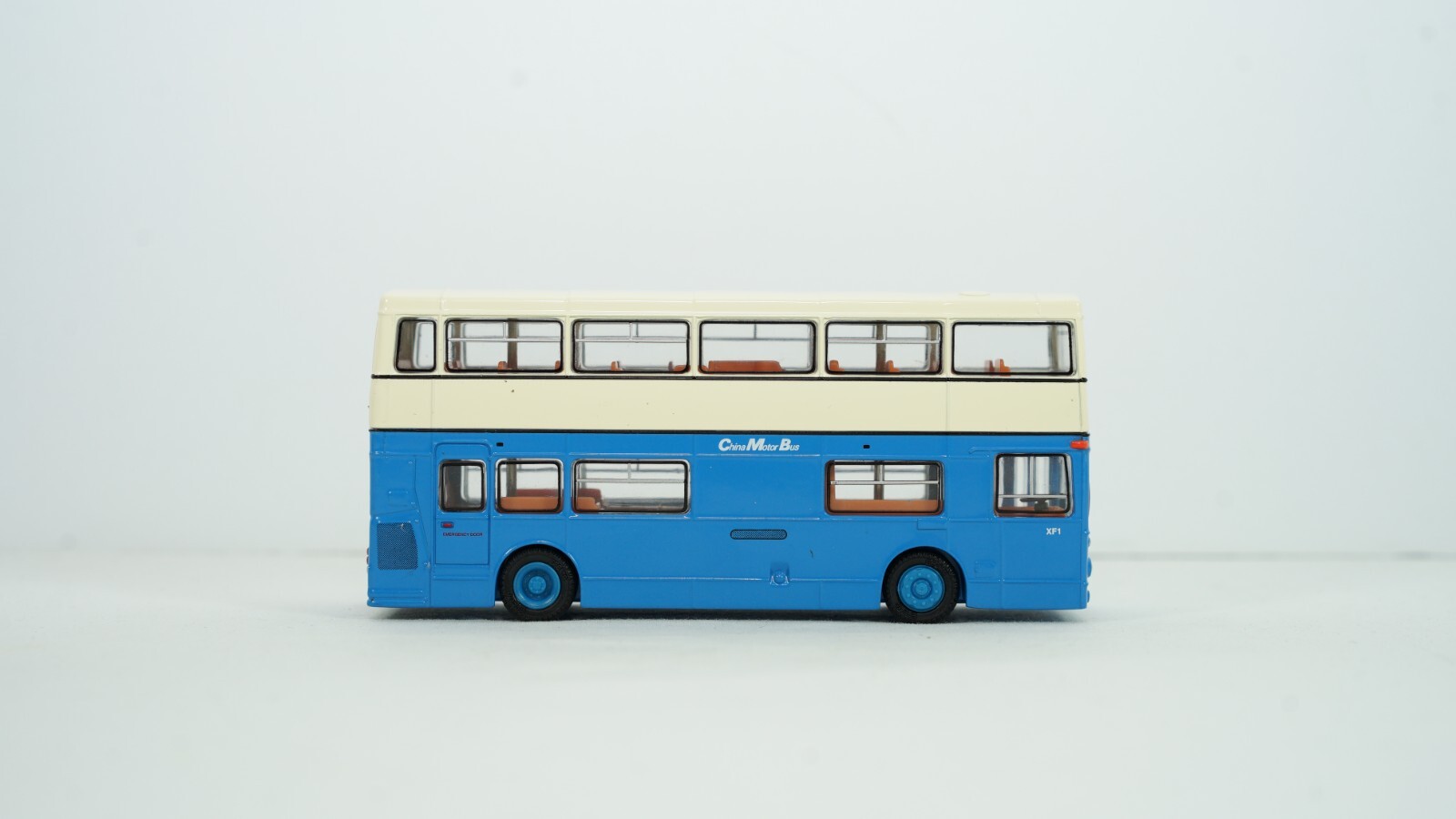 EFE Gilbow 1/76 Daimler DMS China Motor Bus Item 25704 NEW W20