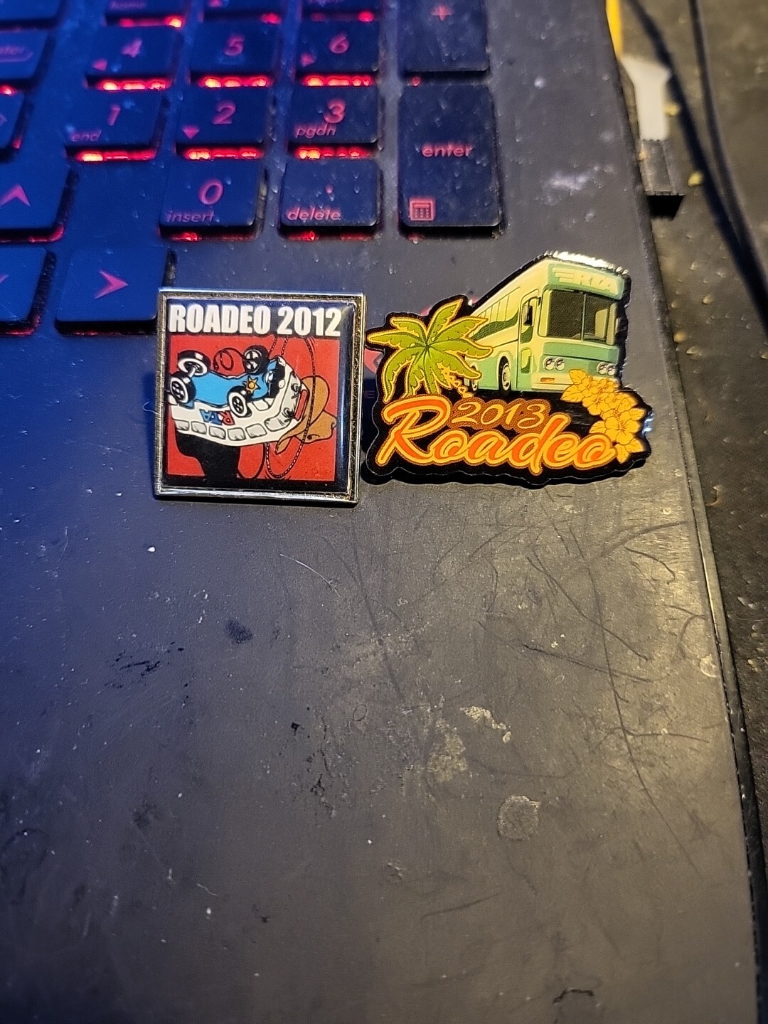 LOS ANGELES BUS Pins ROADEO 2012-2013 RARE – Very Nice! Heavy