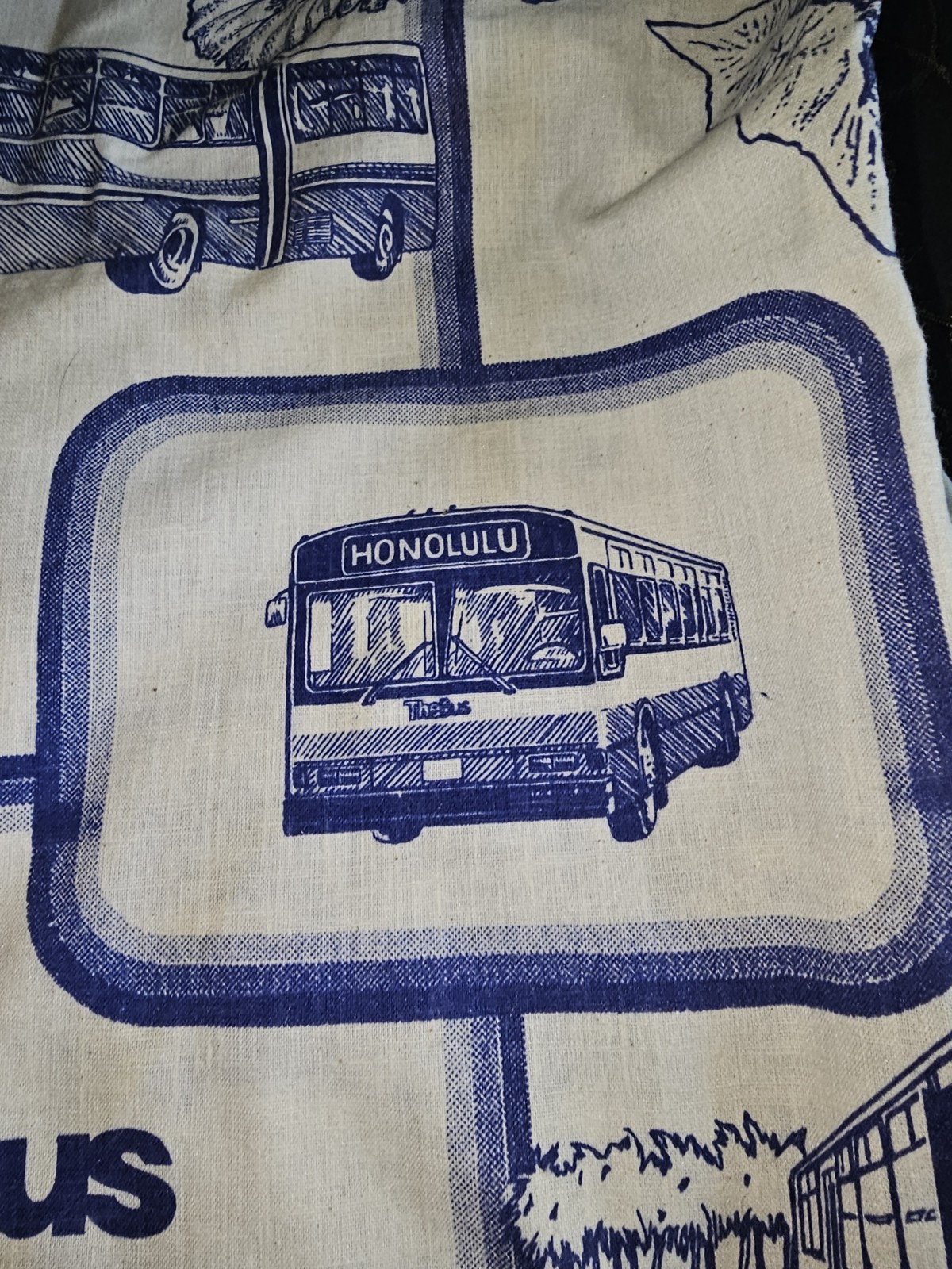 Hawaii Bus Shirt. Medium. The Bus. Malia Brand.